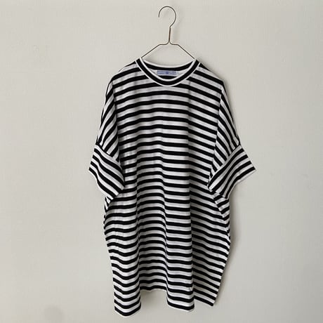 オールドマンズテーラー　GAUZE BOUDER OVERSIZE HALF T SHIRT