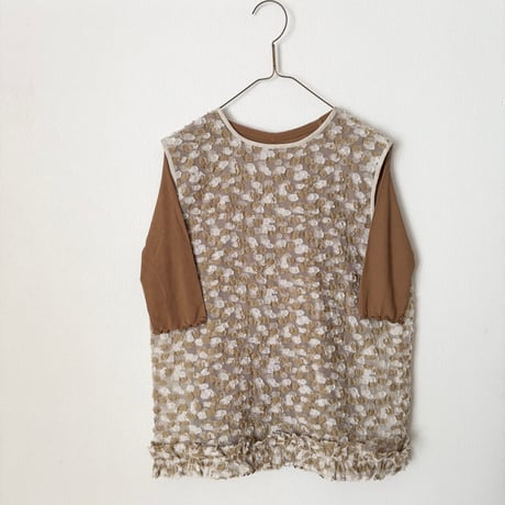 qiri  木漏れ日  back ribbon blouse・サンド