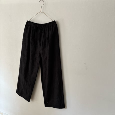 yuni eyelet embroidery easy pants・クロ