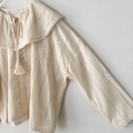 qiri  antique chain embroidery blouse・キナリ