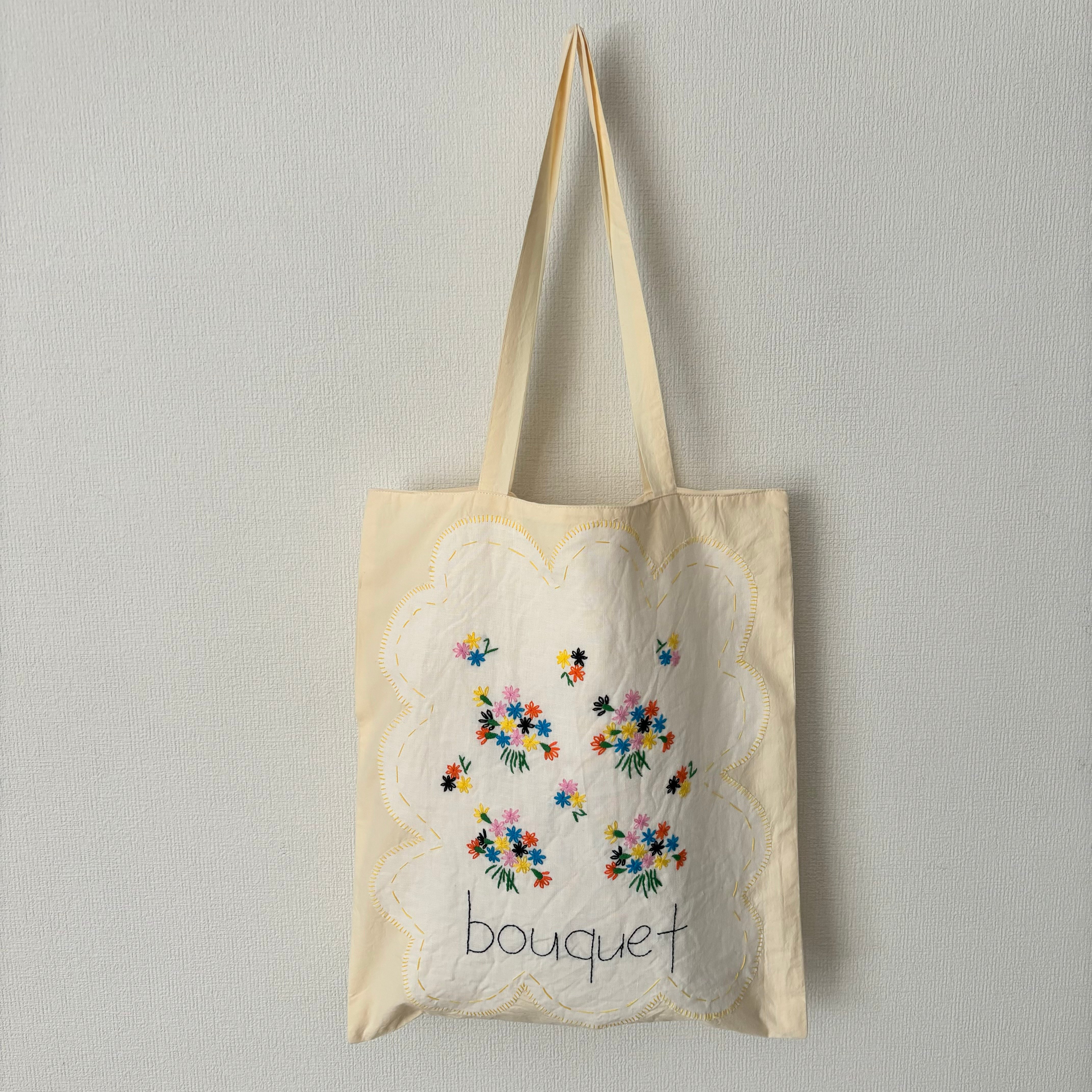 【お値下げ⚫︎未使用】ハンドメイドたんぽぽと野の花の刺繍かばん original