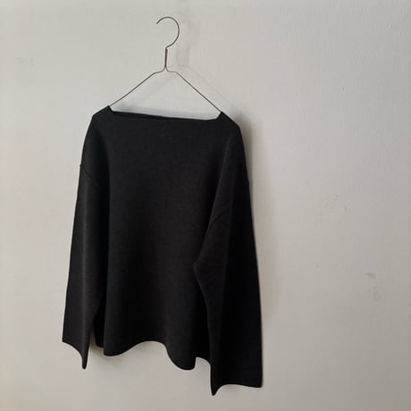 yuni  NEW ENGLAND smooth short プルオーバー