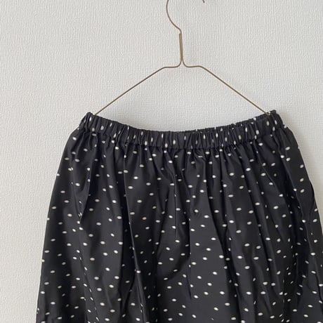 オールドマンズテーラーJACQUARD POLKA DOTS HANGING POCKET SKIRT