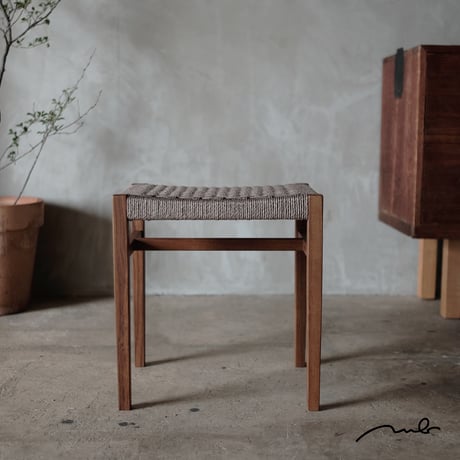 sain stool  / gray
