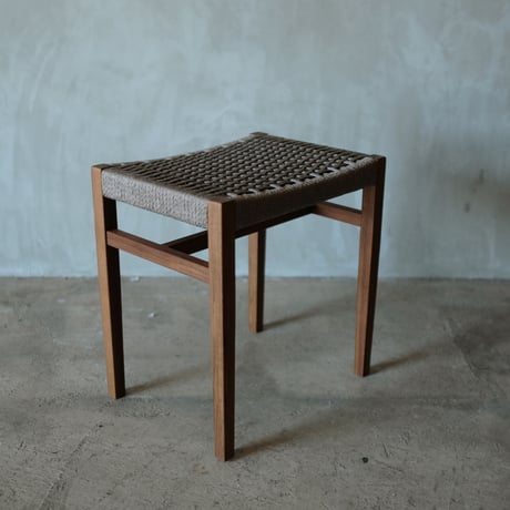 sain stool  / gray