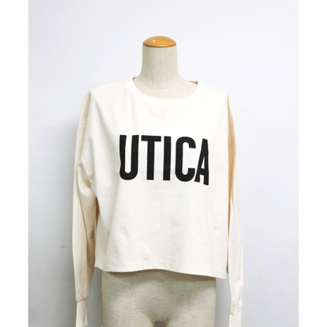 短丈ロゴロングスリーブTシャツ
