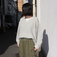 Vネックラメニット