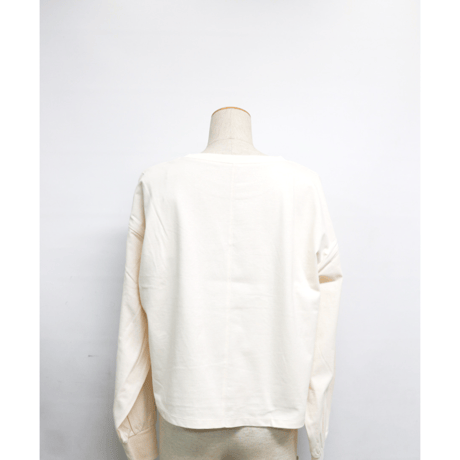 短丈ロゴロングスリーブTシャツ