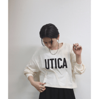 短丈ロゴロングスリーブTシャツ