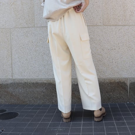 ストレートワイドタックパンツ