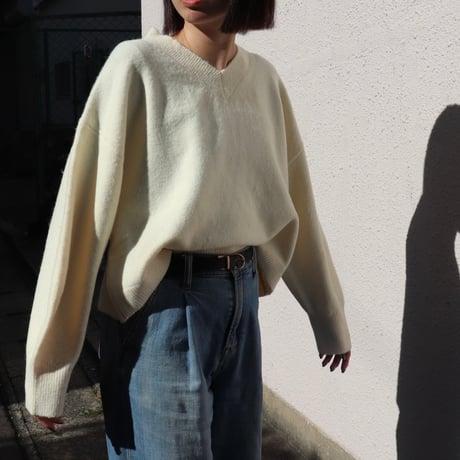Vネックショートニットプルオーバー