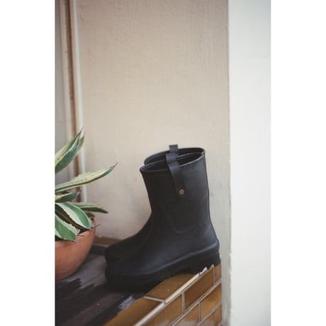 Daiichi Rubber "RAKA" SHORT  BLACK x BLACK