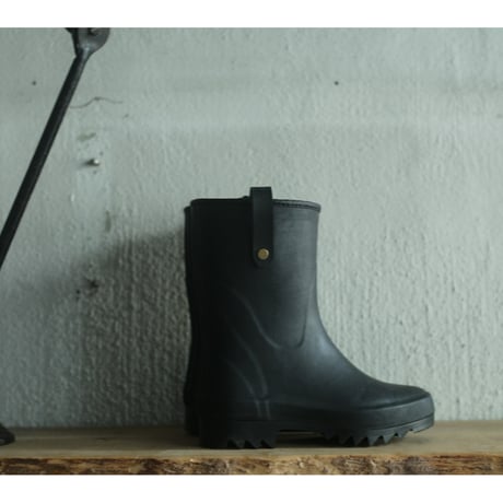 Daiichi Rubber "RAKA" SHORT  BLACK x BLACK