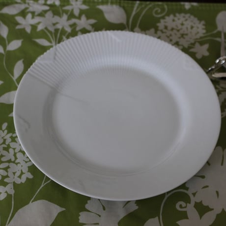 ROYAL COPEN HAGEN WHITE ELEMENTS PLATE FLAT 22cm  [デンマーク]