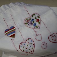ハートの刺繍が可愛い大きい巾着・ポーチ〔ベトナム〕