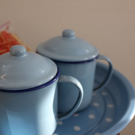 レトロ可愛い水玉トレー〔ベトナム〕