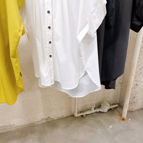 tuck design shirt