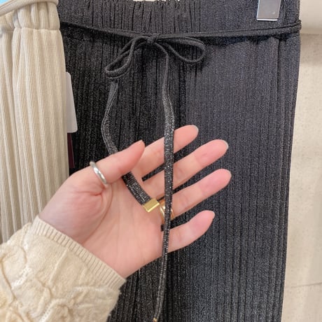 lame pleats pants