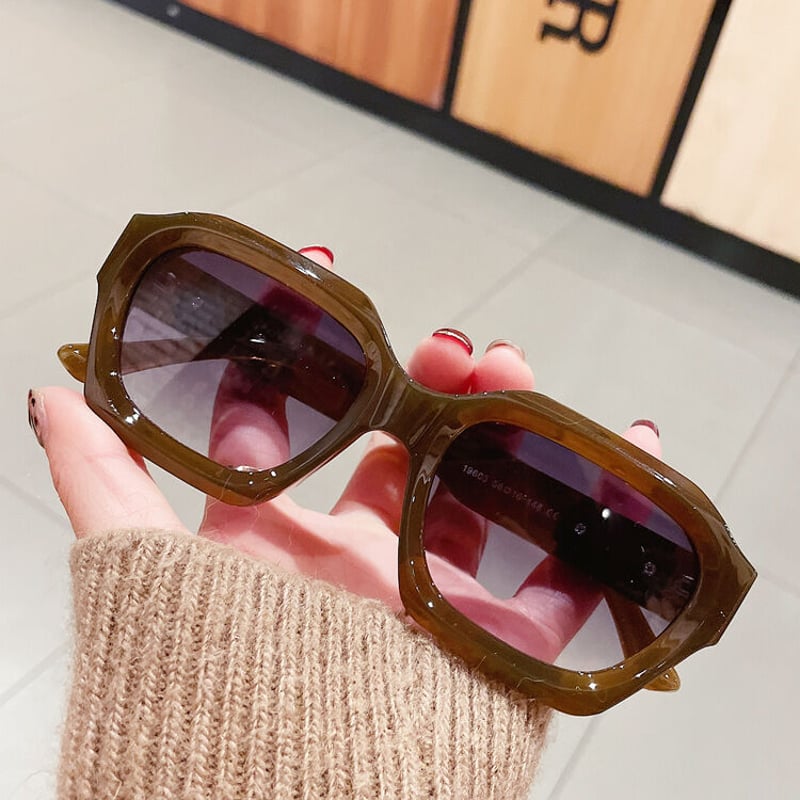 ウィンチェスター オーバル型 小さめ サングラス Vintage 42mm ウィンチェスター オーバル型 小さめ サングラス Vintage 42mm - メルカリ