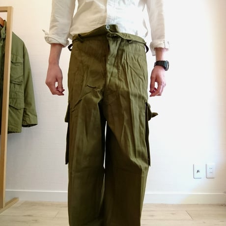 【French Army M-47 Cargo Pants Metal Button DeadStock】フランス軍 M-47 カーゴパンツ 前期メタルボタン DeadStock