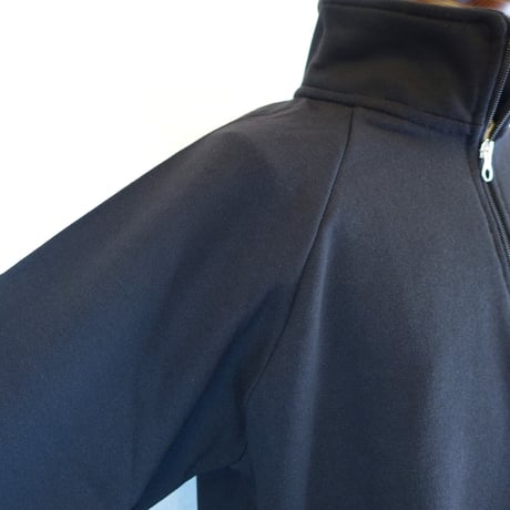 【VESTI/ヴェスティ】HALF ZIP RAGLAN SWEAT　ブラック　ロイヤルブルー