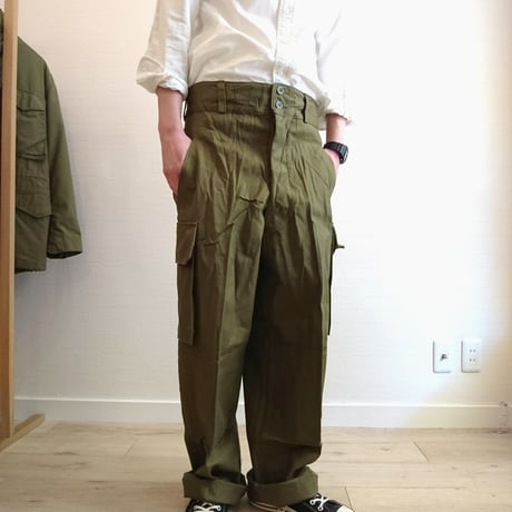 【French Army M-47 Cargo Pants Metal Button DeadStock】フランス軍 M-47 カーゴパンツ 前期メタルボタン DeadStock