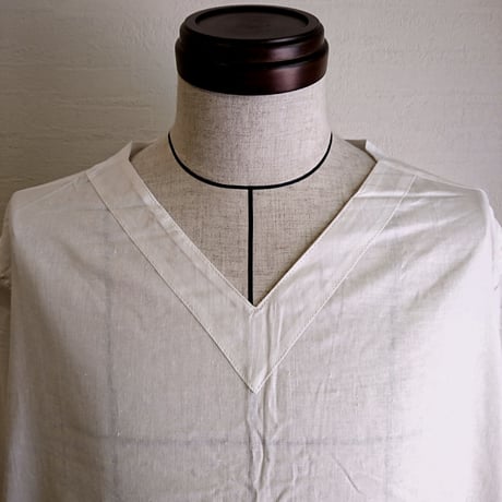 【Russian Military Sleeping Shirt V Neck DeadStock】ロシア軍 スリーピングシャツ Vネック DeadStock