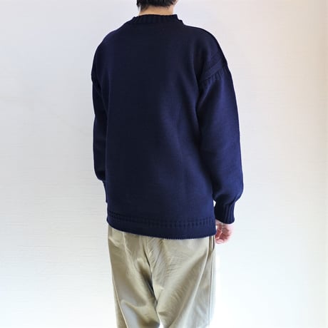 【 Guernsey Woollens/ガンジーウーレンズ】TRADITIONAL GUERNSEY SWEATER トラディショナル ガンジーセーター　ネイビー