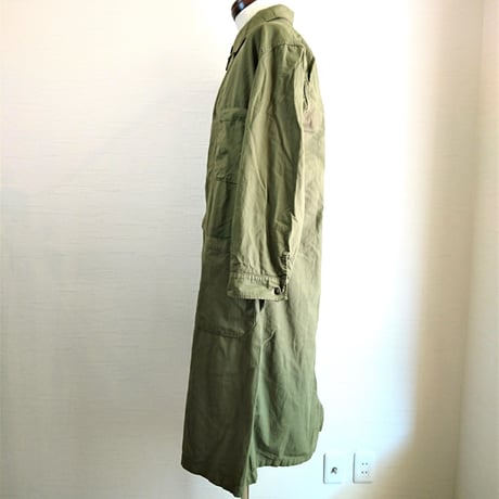 【US.Army 80's Inspector Coat DeadStock Fabric Dyeing】アメリカ軍 80's インスペクターコート DeadStock 後染め　オリーブ