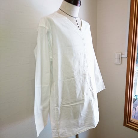 【Russian Military Sleeping Shirt V Neck DeadStock】ロシア軍 スリーピングシャツ Vネック DeadStock