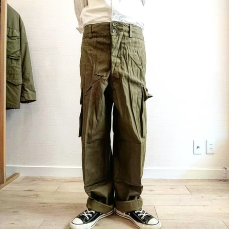 【French Army M-47 Cargo Pants Metal Button DeadStock】フランス軍 M-47 カーゴパンツ 前期メタルボタン DeadStock