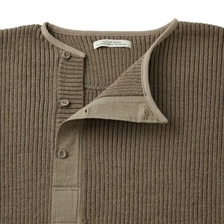 OLD JOE(オールドジョー) -ASYMMETRY FRONT HENLY SWEATER(DUNE)