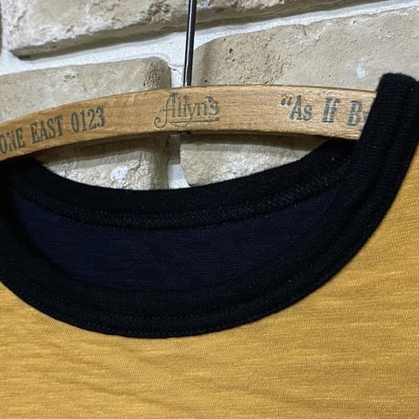 NorthNoName(ノースノーネーム)-LONE WOLF REVERSIBLE T(MUSTARD/BLACK)
