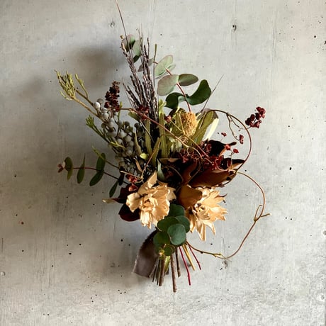 【Dry flower】タンキリマメのツルとホワイトシャクヤクの ナチュラルブーケスワッグ