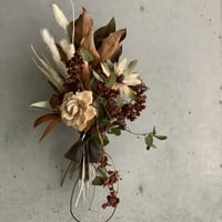 Dry flower】シュロの実とユーカリでグリーンブラウンスワッグ