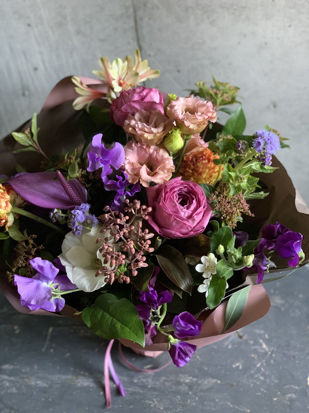 【花束のオーダーについて】 大人気のうさぎのニットフラワーブーケ 色違いもあります✨ 花束のご