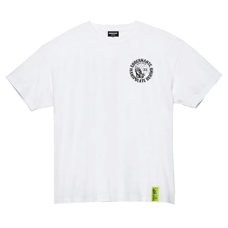 GOBERNANTE. PRAY EMBLEM T-SHIRT