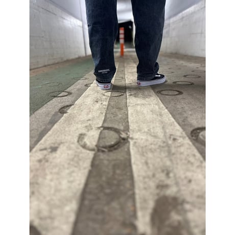 GOBERNANTE. STREET DENIM PANTS