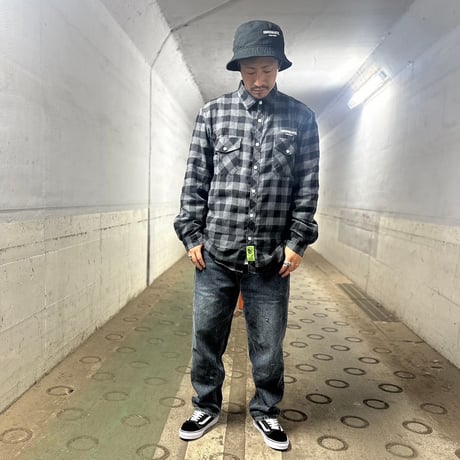 GOBERNANTE. STREET DENIM PANTS