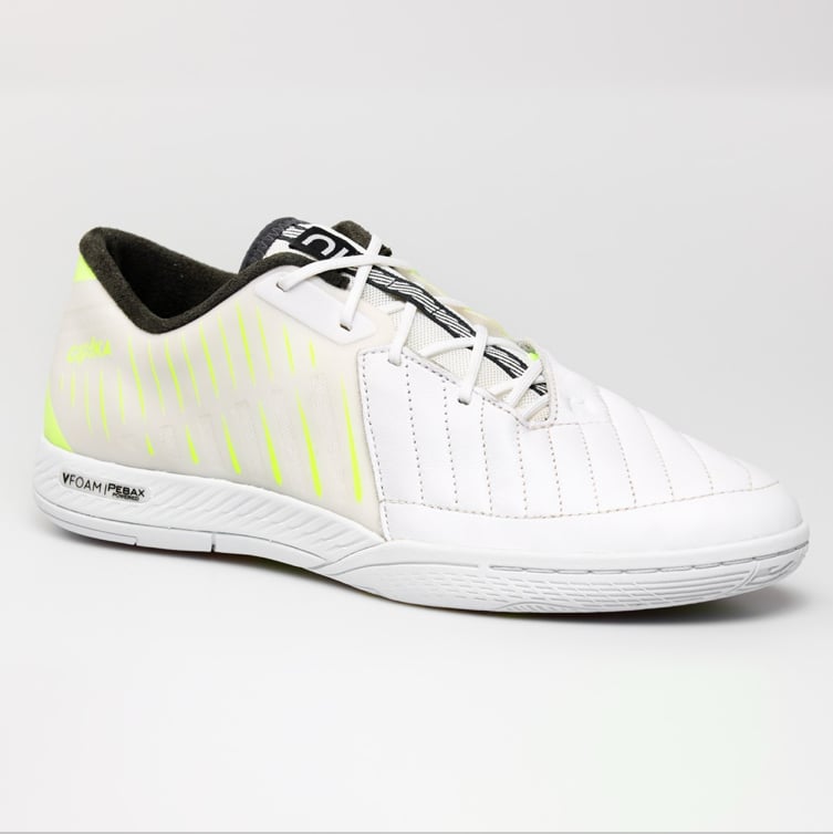 GINKA PRO CANDY 26cm 【KIPSTA|キプスタ】 KIPSTA GINKA PRO ID WHITE | FUTSAL SHOP SoL Sor