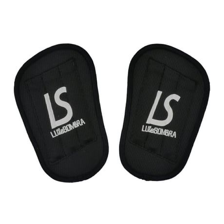 LUZeSOMBRA LUZ SHIN GUARDS