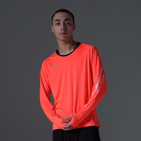 SOCCERJUNKY アスリートニキ+9 ロングスリーブワークアウトシャツ