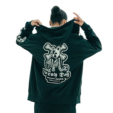 SOCCERJUNKY Stray Dog Zipフーディー