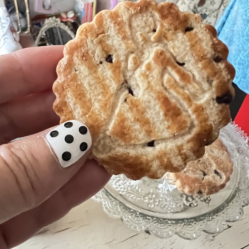 ブルー缶 フランスからチョコチップクッキー | bon bon cherry