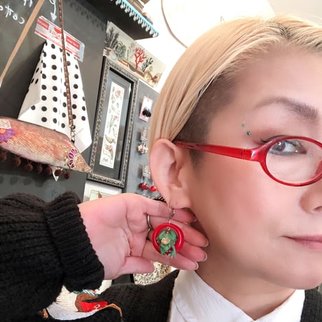 飛びだす！カエルの王子様ピアス