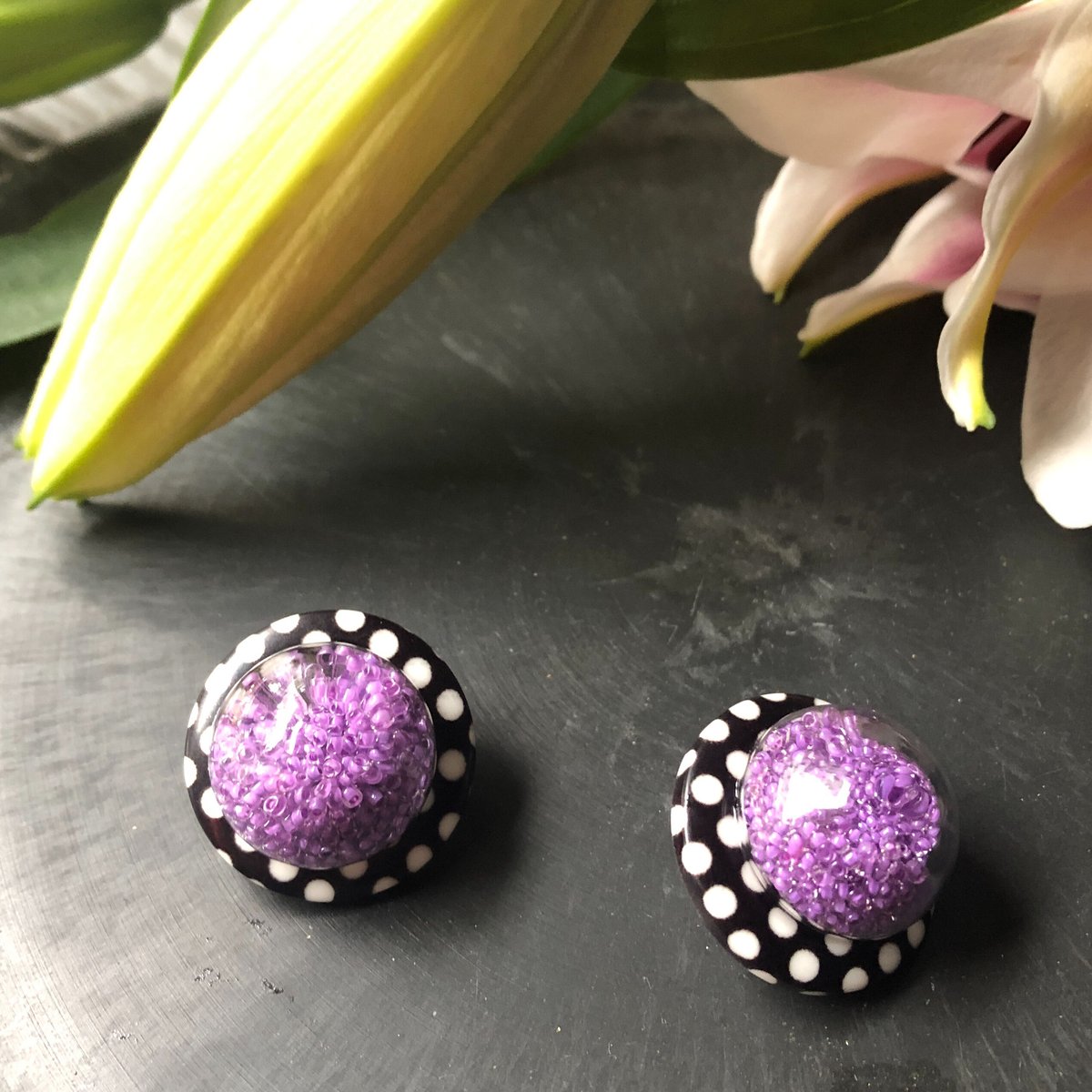 tama◆一点物✧希少✧パープルプルームアゲート×アイオライトピアス シャカシャカドームピアス パープル | bon bon cherryハイジの店 東京