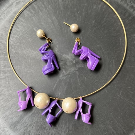 1セットのみ 紫のドールシューズとコットンパールのチョーカー＆ピアス