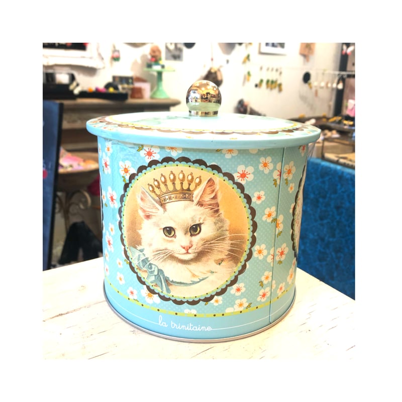 30%引き！クッキーなし。バレル缶 アニマル(4面に犬、猫、兎のイラスト