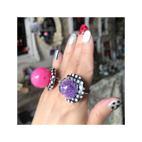 【所さんお届けモノです！】水玉×ガラスドームのシャカシャカドームリング