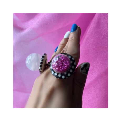 【所さんお届けモノです！】水玉×ガラスドームのシャカシャカドームリング